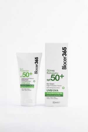 Akneye Eğilimli Ciltler...